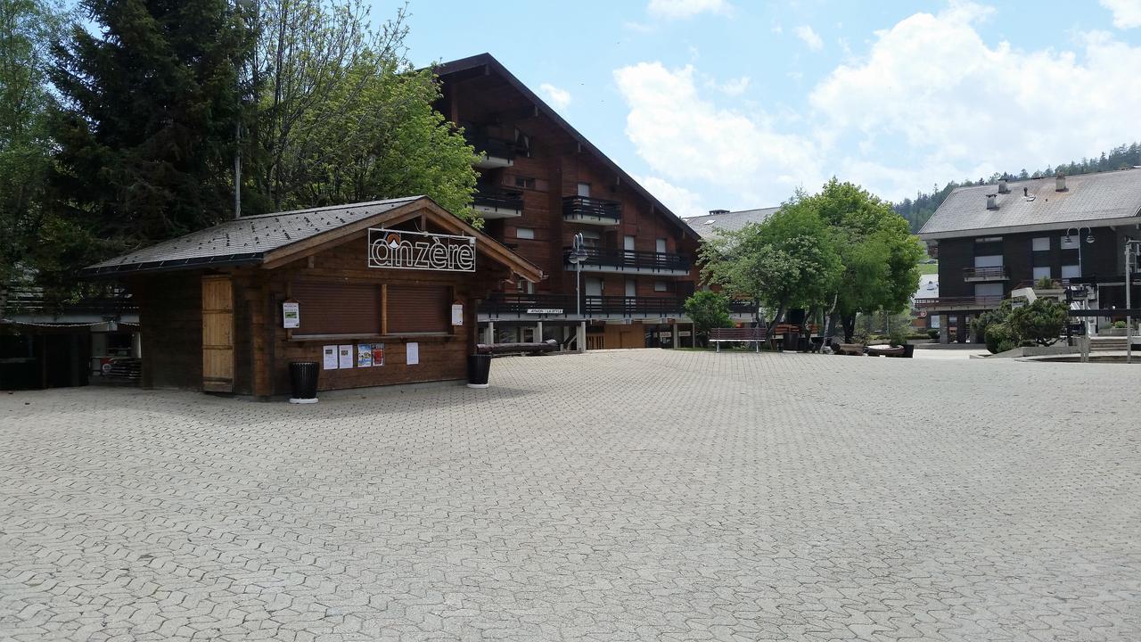Holidays Groupes Анзер Екстер'єр фото