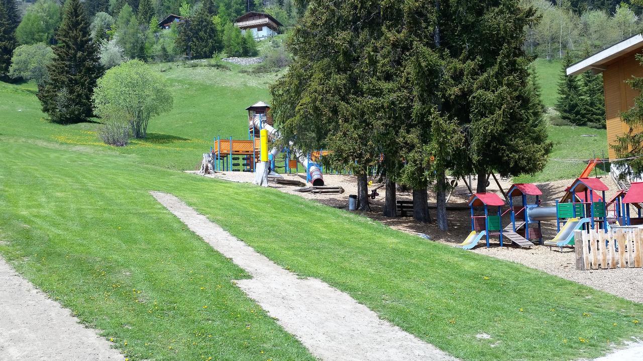 Holidays Groupes Анзер Екстер'єр фото