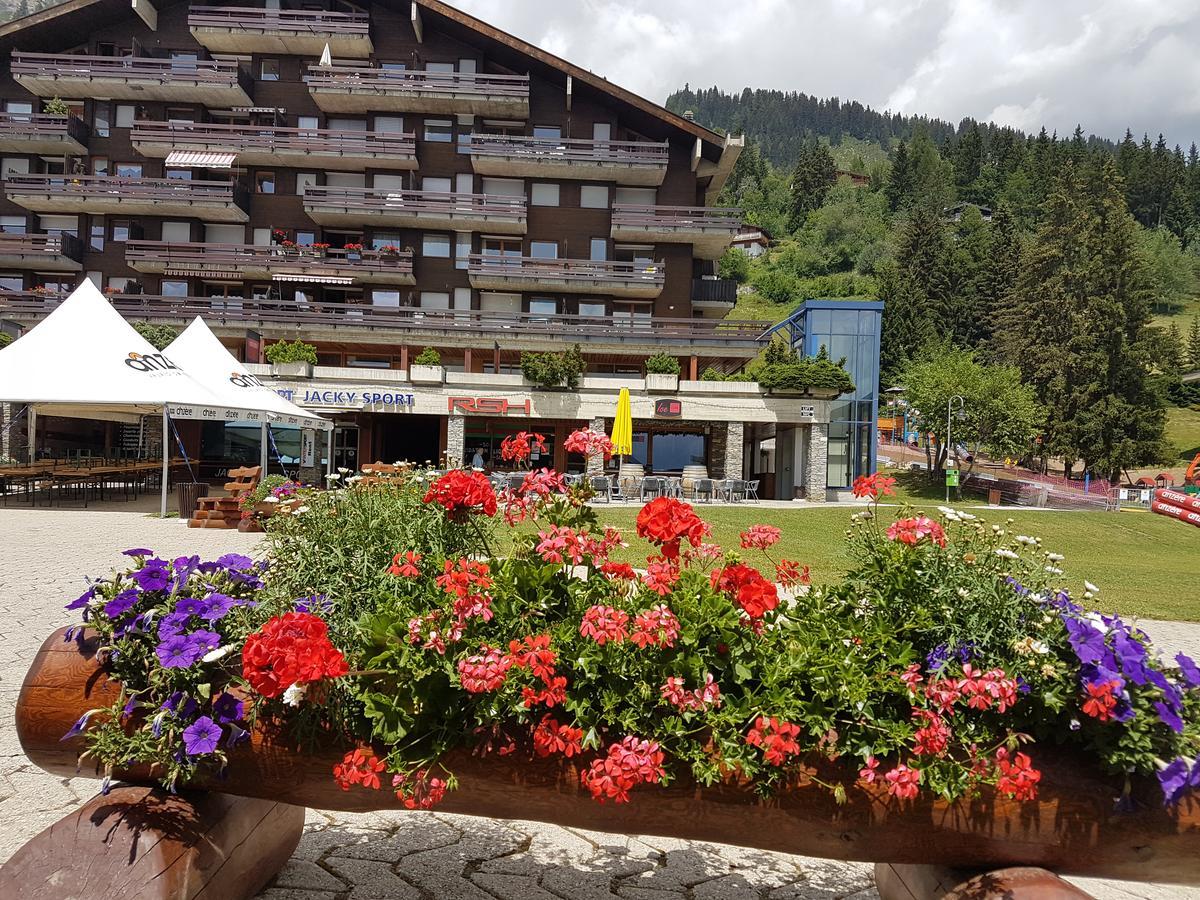 Holidays Groupes Анзер Екстер'єр фото
